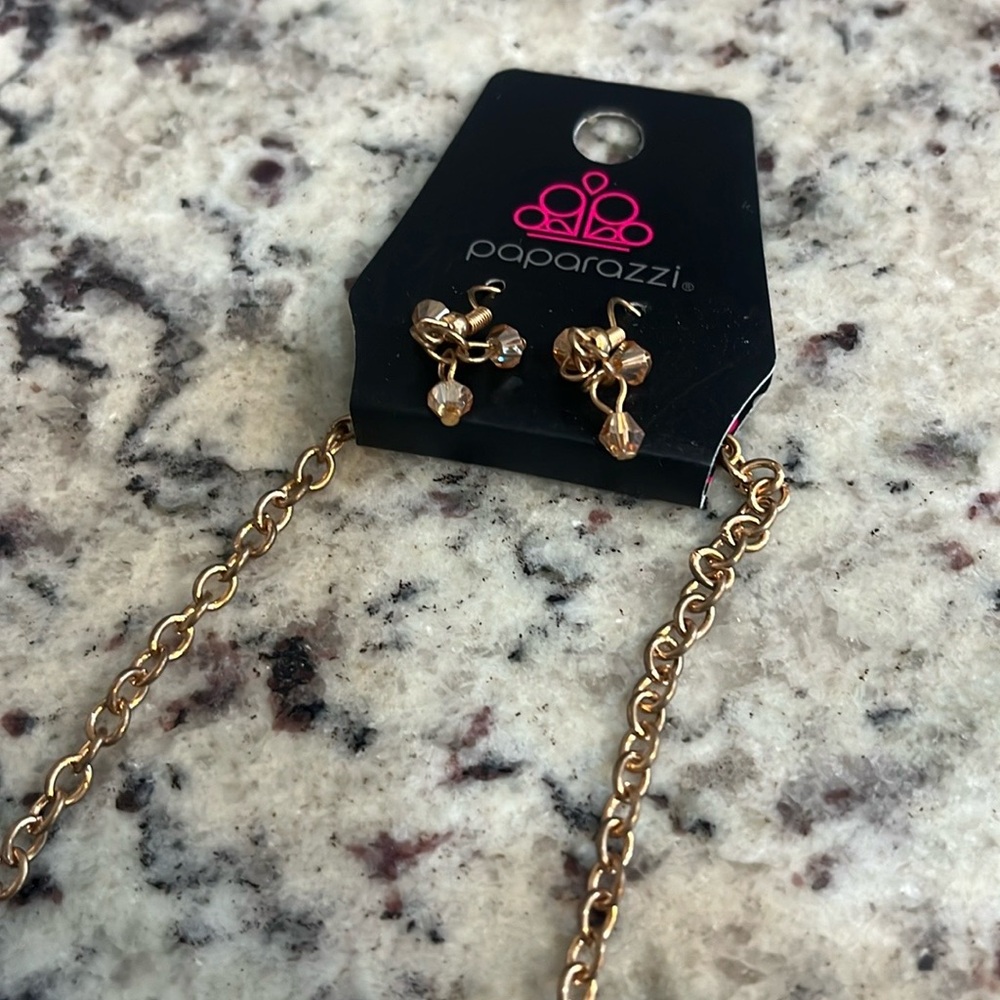 Paparazzi Gold Statement Necklace with Fringe Design and earrings set - Picture 8 of 9